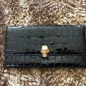 Rare Alexander McQueen Skull patent leather wallet